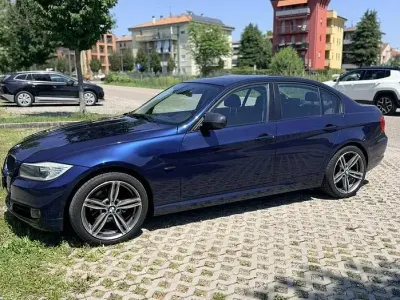 Usata BMW 318 143 CV (105 kW) 2026 Blu Berlina