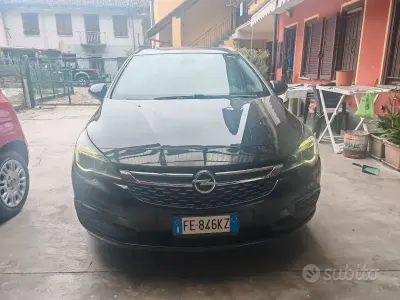 Usata Opel Astra 110 CV (80 kW) 2016 Station wagon