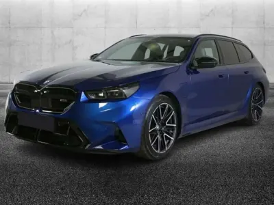 Usata BMW M5 727 CV (534 kW) 2025 Blu/azzurro Station wagon
