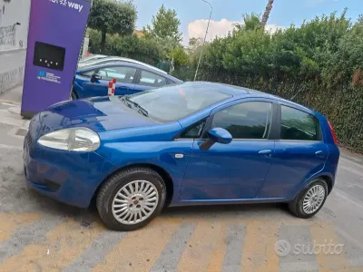 Usata Fiat Grande Punto Dynamic 65 CV (47 kW) 2009 Utilitaria