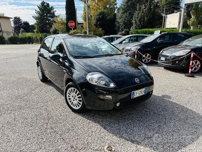 Usata Fiat Punto 300 CV (220 kW) 2015 Nero Utilitaria