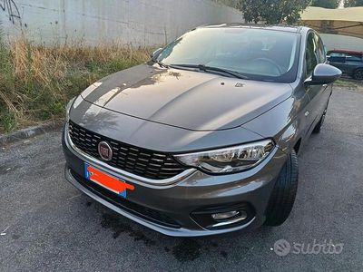 Usata Fiat Tipo 120 CV (88 kW) 2016 Grigio Berlina