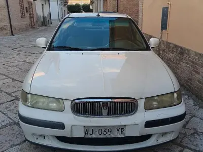 Usata Rover 400 105 CV (77 kW) 1996 Bianco Berlina