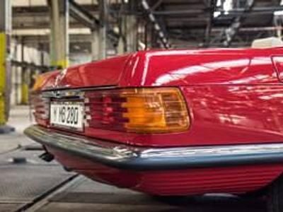 Käytetty Mercedes SL280 185 HP (136 kW) 1983 Punainen Avoauto