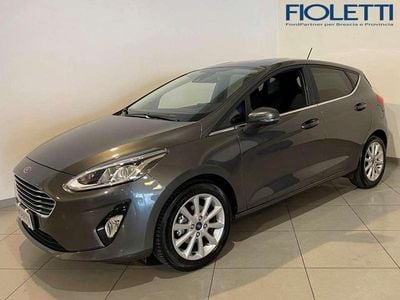 Usata Ford Fiesta Titanium 85 CV (62 kW) 2019 Grigio Utilitaria