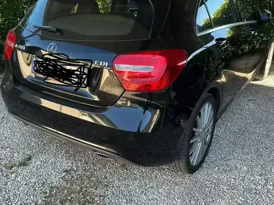 Usata Mercedes A200 156 CV (114 kW) 2015 Nero Berlina