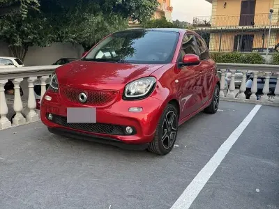 Usata Smart ForFour 90 CV (66 kW) 2017 Rosso Utilitaria