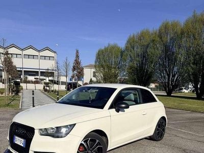 Usata Audi A1 Attraction 105 CV (77 kW) 2011 Bianco Utilitaria
