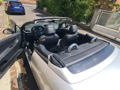 Usata Peugeot 207 150 CV (110 kW) 2007 Grigio Cabrio