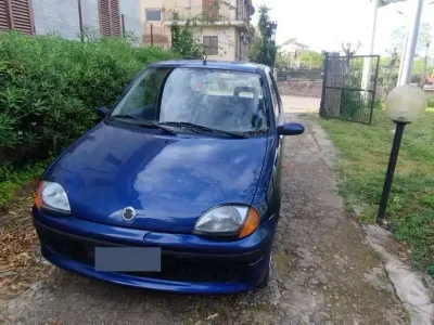 Usata Fiat 600 54 CV (39 kW) 2000 Blu Utilitaria