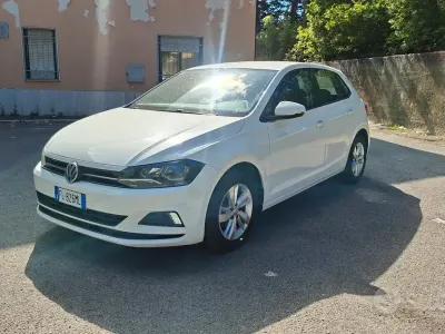Usata VW Polo Comfortline 75 CV (55 kW) 2018 Bianco Utilitaria