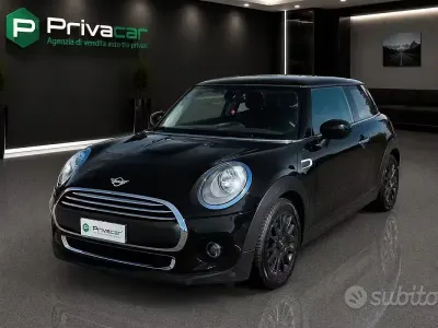 Usata Mini ONE 75 CV (55 kW) 2019 Nero Utilitaria