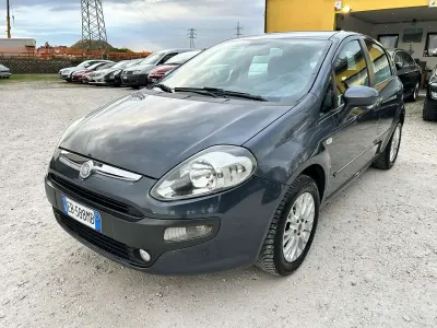 Usata Fiat Punto 77 CV (56 kW) 2010 Other Utilitaria