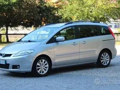 Usata Mazda 5 Dynamic 143 CV (105 kW) 2007 Grigio Monovolume