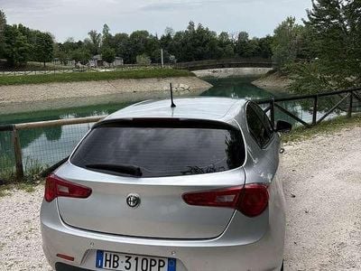 Usata Alfa Romeo Giulietta Progression 105 CV (77 kW) 2011 Utilitaria