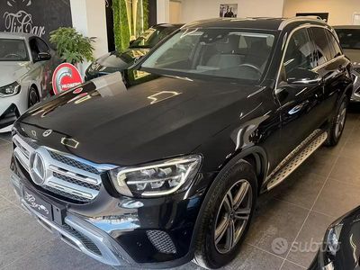 Usata Mercedes GLC220 194 CV (142 kW) 2021 Nero Berlina