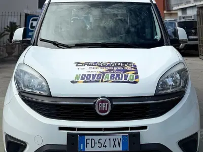 Usata Fiat Doblò Lounge 95 CV (69 kW) 2016 Bianco Monovolume
