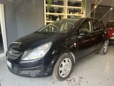 Usata Opel Corsa Cosmo 86 CV (63 kW) 2011 Nero Utilitaria