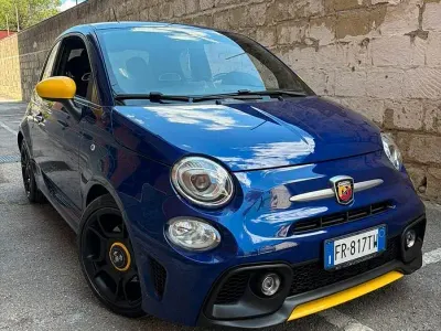 Usata Abarth 595 Pista 160 CV (117 kW) 2018 Bluazzurro Berlina