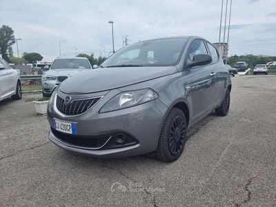 Usata Lancia Ypsilon S 69 CV (50 kW) 2022 Gray Utilitaria