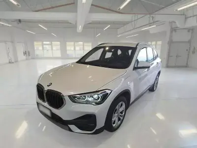 Usata BMW X1 Advantage 125 CV (91 kW) 2021 Bianco SUV