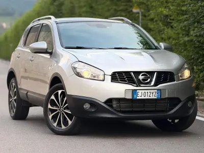 Usata Nissan Qashqai 150 CV (110 kW) 2011 Argento SUV