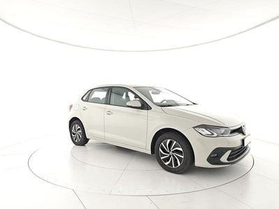 Usata VW Polo Life 95 CV (69 kW) 2023 Beige Utilitaria