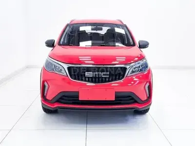 Nuova EMC QUATTRO 103 CV (75 kW) 2026 Rosso SUV