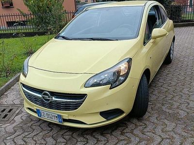 Usata Opel Corsa 2015 Giallo Coupé