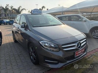 Usata Mercedes B180 Business 109 CV (80 kW) 2015 Monovolume
