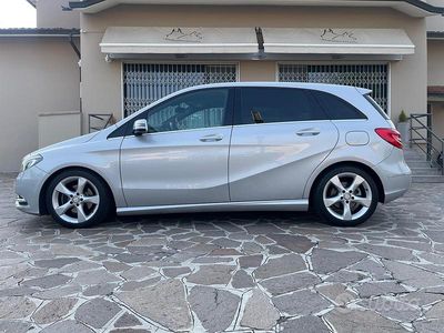 Usata Mercedes B180 2012 Grigio Monovolume