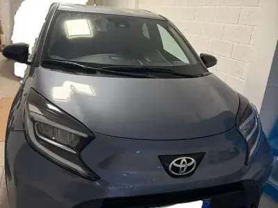 Usata Toyota Aygo X 72 CV (52 kW) 2023 Blu/azzurro SUV
