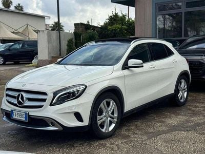 Usata Mercedes GLA180 109 CV (80 kW) 2015 Bianco SUV