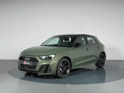 Usata Audi A1 Sportback S-Line 116 CV (85 kW) 2025 Verde distretto metallizzato nero mito m Utilitaria
