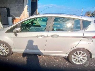 Usata Ford B-MAX 95 CV (69 kW) 2015 Grigio Monovolume