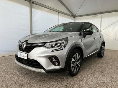 Usata Renault Captur Intens 160 CV (117 kW) 2020 Argento SUV