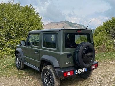 Usata Suzuki Jimny 102 CV (75 kW) 2021 Verde SUV