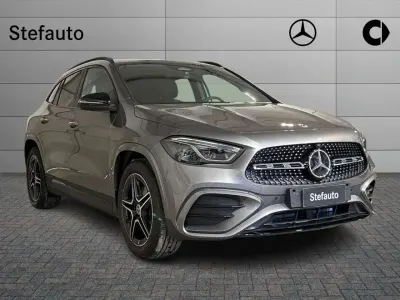 Nuova Mercedes GLA200 AMG line 150 CV (110 kW) 2026 Grigio montagna SUV