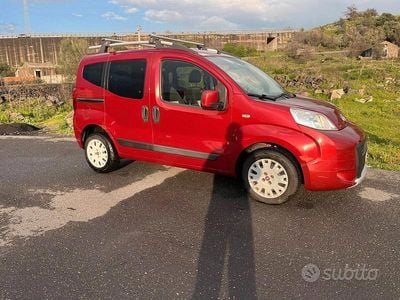 Usata Fiat Qubo Trekking 75 CV (55 kW) 2010 Rosso Monovolume