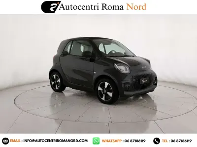 Usata Smart ForTwo Coupé Passion 41 kW (56 CV) 2023 Nero Utilitaria