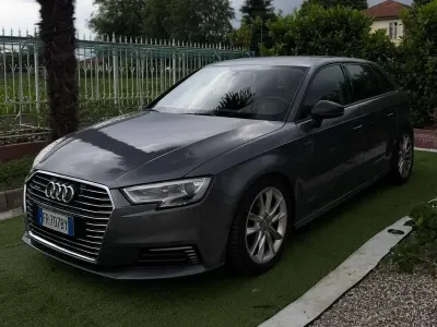 Usata Audi e-tron 150 kW (204 CV) 2018 Grigio SUV