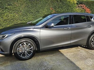 Usata Infiniti Q30 Business 109 CV (80 kW) 2019 Grigio Utilitaria