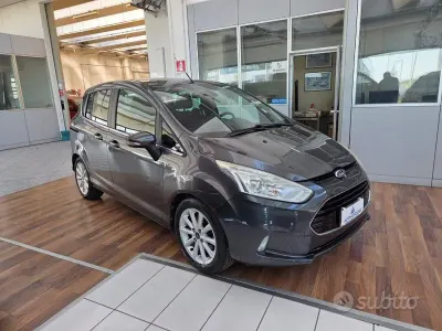 Usata Ford B-MAX Titanium 75 CV (55 kW) 2017 Grigio Monovolume