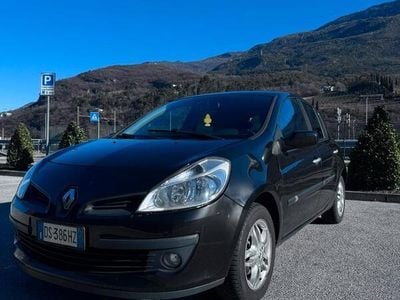 Nero Usata 2007 Renault Clio II LE Berlina | 1999 € (Ottimo prezzo)
