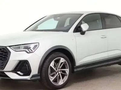 Usata Audi Q3 Sportback S-Line 150 CV (110 kW) 2023 Argento SUV