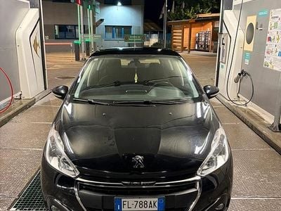Usata Peugeot 208 68 CV (50 kW) 2017 Utilitaria