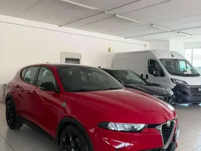 Usata Alfa Romeo Tonale Sprint 133 CV (97 kW) 2024 Rosso SUV