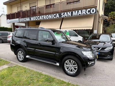 Usata Mitsubishi Pajero Instyle 190 CV (139 kW) 2016 Nero SUV