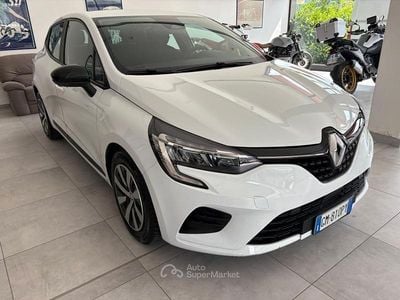 Usata Renault Clio V Equilibre 101 CV (74 kW) 2023 Bianco Berlina