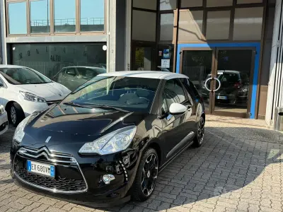 Usata DS Automobiles DS3 So Chic 91 CV (66 kW) 2015 Nero Coupé